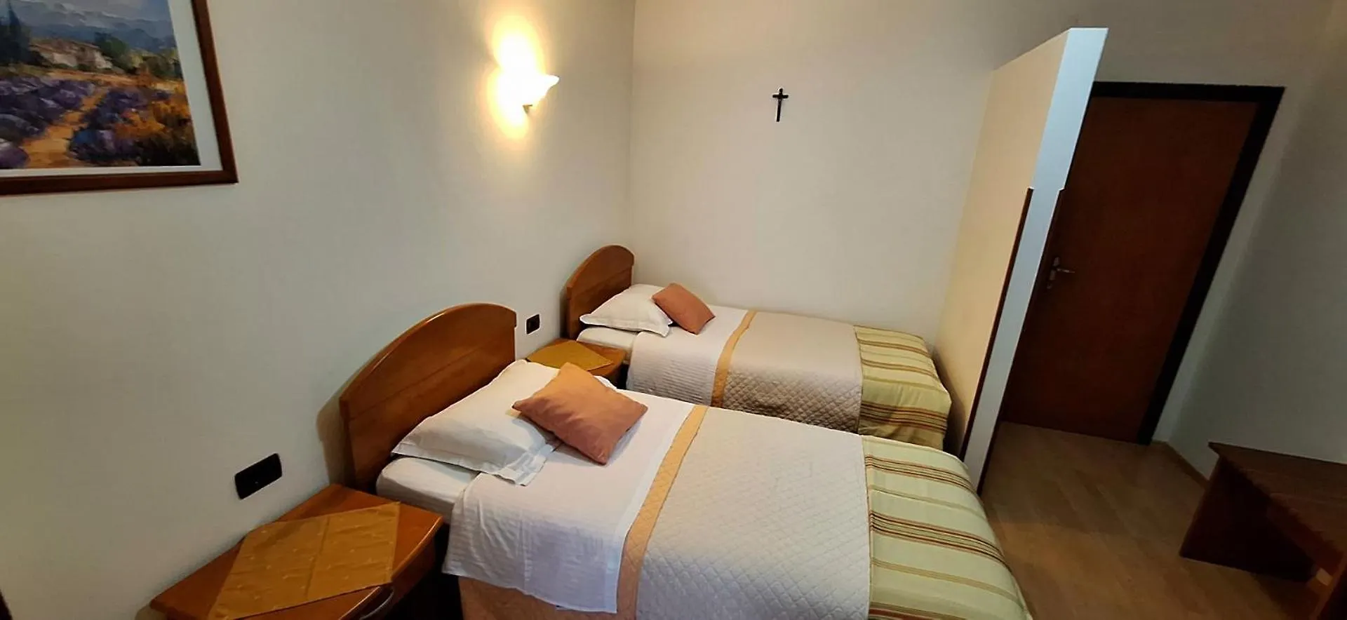 Pensjonat Apartments And Rooms Laura Pazin
