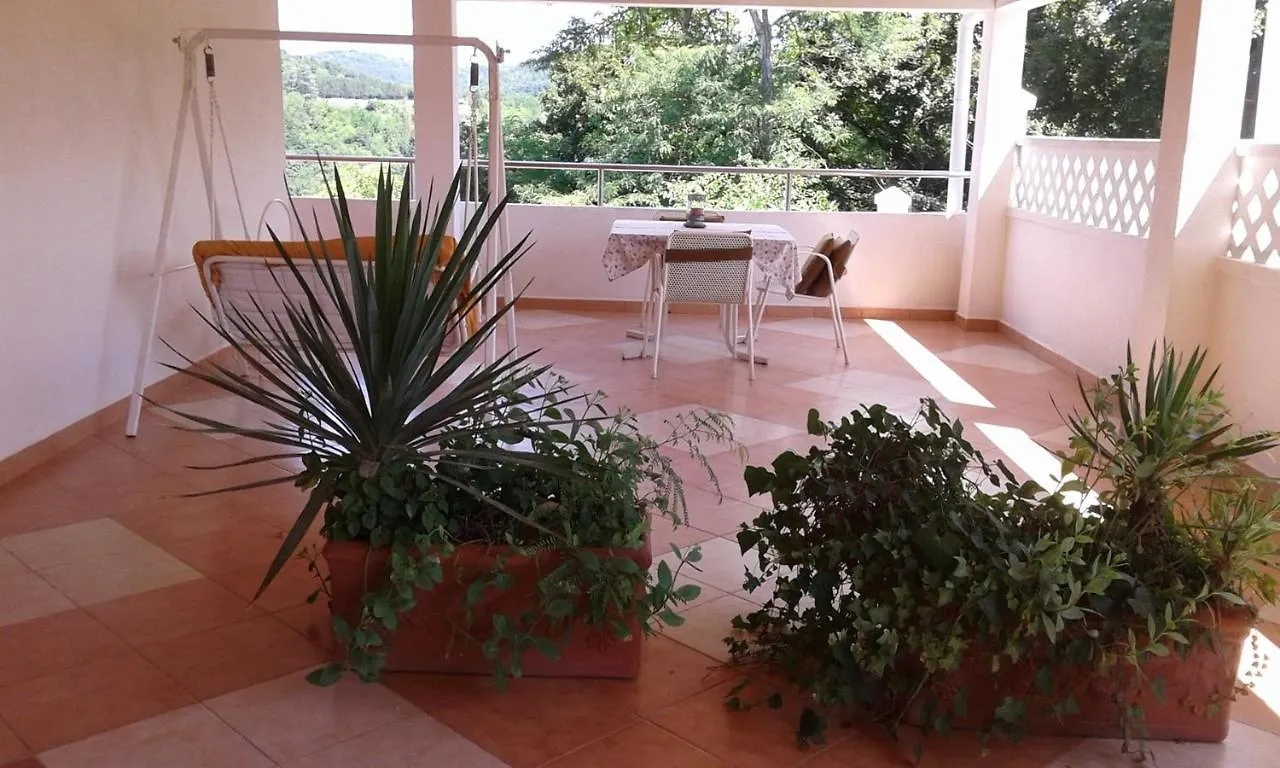 Apartments And Rooms Laura Pazin