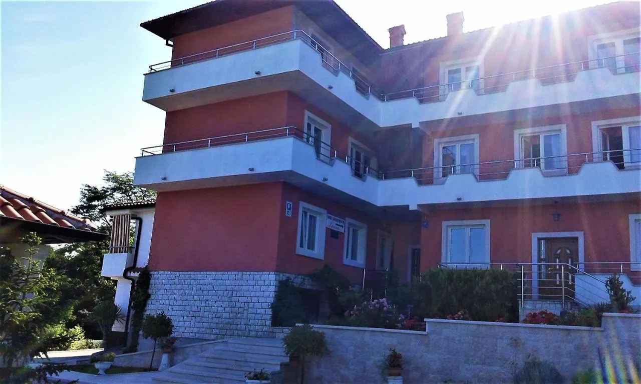게스트하우스 Apartments And Rooms Laura 파진