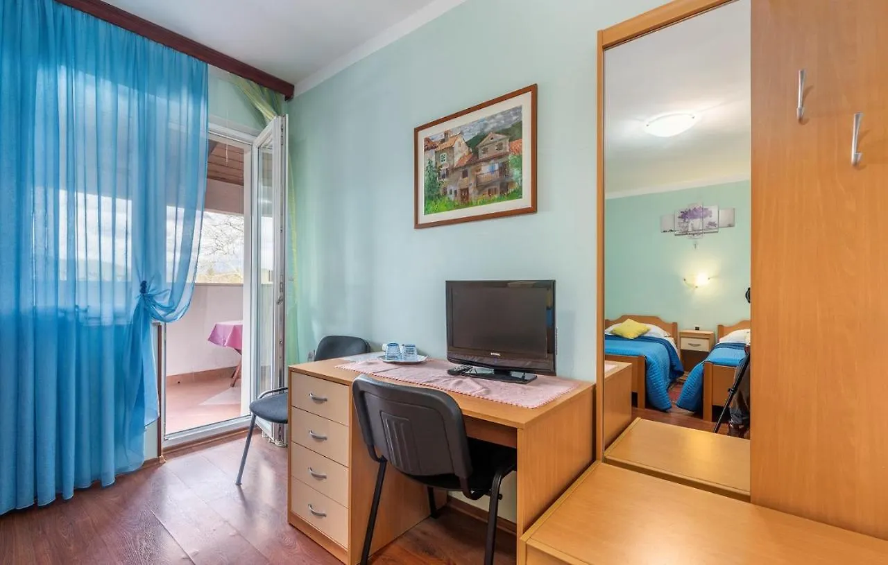 게스트하우스 Apartments And Rooms Laura 파진